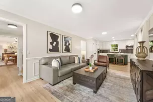 217 Skyland Dr, Roswell, GA 30075 - Photo 9