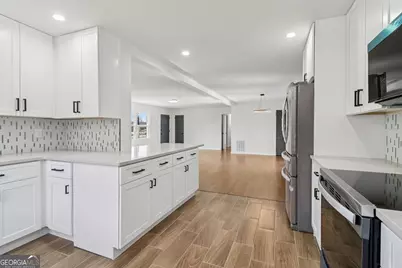 2219 Lisa Drive SE, Marietta, GA 30067 - Photo 9