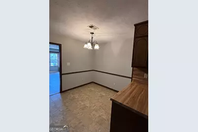 1048 NW Green Valley Drive, Conyers, GA 30012 - Photo 3