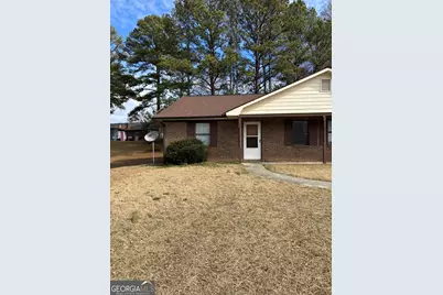 1048 NW Green Valley Drive, Conyers, GA 30012 - Photo 1
