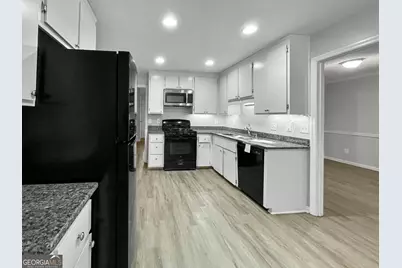 3006 Ashland Court SW, Marietta, GA 30064 - Photo 7