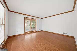 110 Lakepoint Ln, Fayetteville, GA 30215 - Photo 5