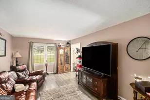 2203 Honeybee Creek Dr, Griffin, GA 30224 - Photo 9