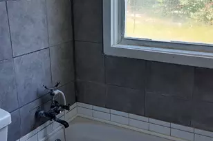 808 Carter St, Savannah, GA 31415 - Photo 15