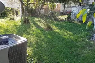 803 Bowden St, Savannah, GA 31415 - Photo 11