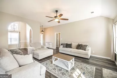 112 Knights Bridge, Warner Robins, GA 31093 - Photo 9