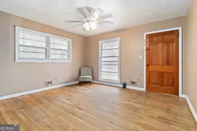 913 Longleaf Drive, Forest Park, GA 30297 - Photo 3