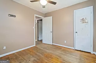 913 Longleaf Dr, Forest Park, GA 30297 - Photo 9