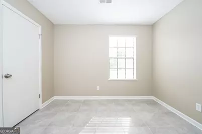 5722 Phillips Drive, Morrow, GA 30260 - Photo 11