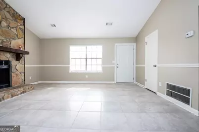 5722 Phillips Drive, Morrow, GA 30260 - Photo 5