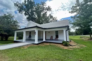 277 Newnan St, Franklin, GA 30217 - Photo 1