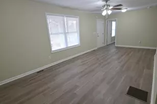 108 Swann Ct, Jefferson, GA 30549 - Photo 3