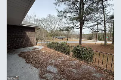 2580 Lake Capri Road NW, Conyers, GA 30012 - Photo 9