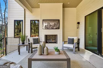 422 Hilderbrand Drive, Atlanta, GA 30328 - Photo 17