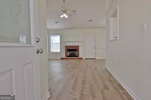 514 Sarah's Ln, Locust Grove, GA 30248 - Photo 5