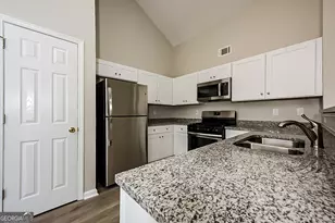 7545 Broadhurst Dr, Riverdale, GA 30296 - Photo 7