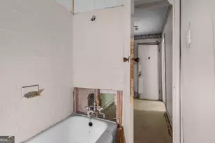 2118 E Gwinnett St, Savannah, GA 31404 - Photo 39