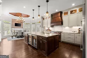 6325 Haddington Ln, Suwanee, GA 30024 - Photo 3