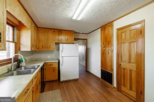 1719 Hwy 98, Danielsville, GA 30633 - Photo 13