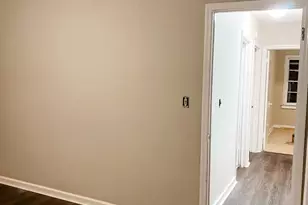 618 Robinson Dr, Jesup, GA 31545 - Photo 3