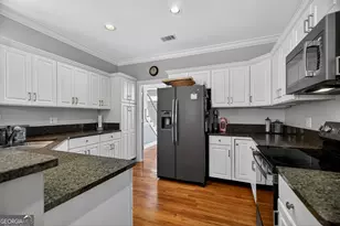 102 Cameron Pointe Dr, Lagrange, GA 30240 - Photo 11