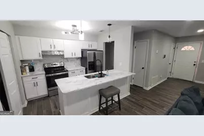 8975 Ashwood Drive, Riverdale, GA 30274 - Photo 7