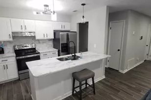 8975 Ashwood Dr, Riverdale, GA 30274 - Photo 7