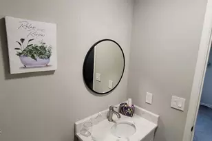 8975 Ashwood Dr, Riverdale, GA 30274 - Photo 5