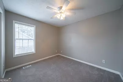 124 Woodridge Circle, Lagrange, GA 30241 - Photo 7