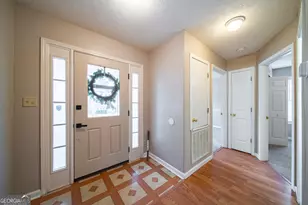 124 Woodridge Cir, Lagrange, GA 30241 - Photo 3