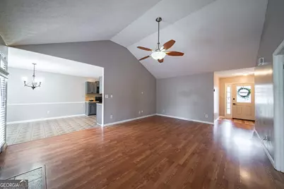 124 Woodridge Circle, Lagrange, GA 30241 - Photo 11