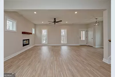 990 Rue Fleur De Lis, Lavonia, GA 30553 - Photo 9