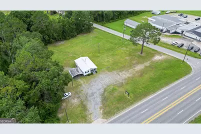 93 Bell, Baxley, GA 31513 - Photo 3