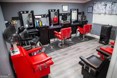 93 Bell, Baxley, GA 31513 - Photo 11