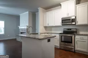 1054 Market St, Watkinsville, GA 30677 - Photo 9