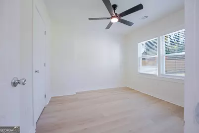 2725 Blount Street, East Point, GA 30344 - Photo 15