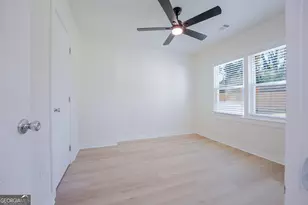 2725 Blount St, East Point, GA 30344 - Photo 15