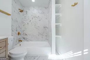 2725 Blount St, East Point, GA 30344 - Photo 15