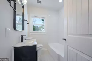 2725 Blount St, East Point, GA 30344 - Photo 11