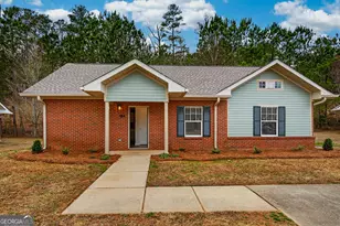 134 Laurel Ridge W, Lagrange, GA 30240 - Photo 1