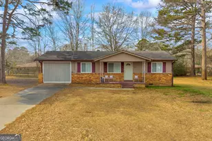 122 King St, Toccoa, GA 30577 - Photo 1