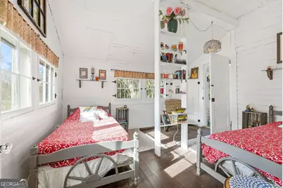 671 Washington Street, Clarkesville, GA 30523 - Photo 15