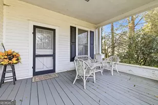 671 Washington St, Clarkesville, GA 30523 - Photo 3