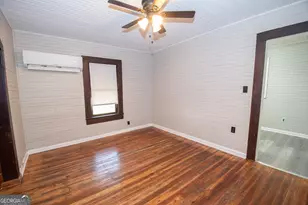 65 Bradfield Dr, Lagrange, GA 30240 - Photo 9