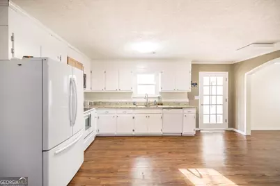 132 McVay Drive, Cochran, GA 31014 - Photo 9