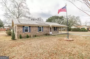 132 McVay Dr, Cochran, GA 31014 - Photo 1