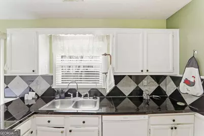 1158 Park Forest Drive NW, Lilburn, GA 30047 - Photo 15