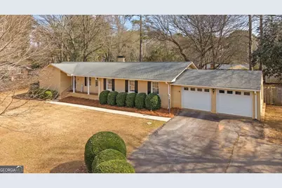 120 N Fairlawn Drive, Carrollton, GA 30117 - Photo 1