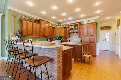 708 Town and Country Drive, Adel, GA 31620 - Photo 11