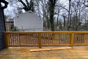 2005 Arlington Cir NW, Atlanta, GA 30318 - Photo 19